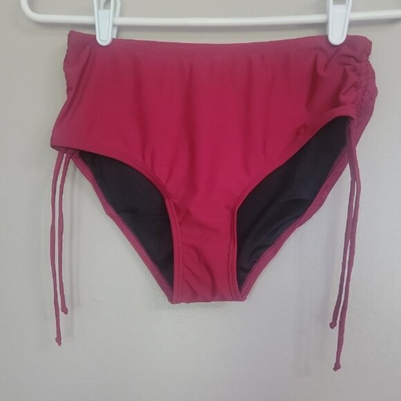 Bonneuitbebe Red Bikini Swimsuit Bottoms Size S NWT - Picture 1 of 5